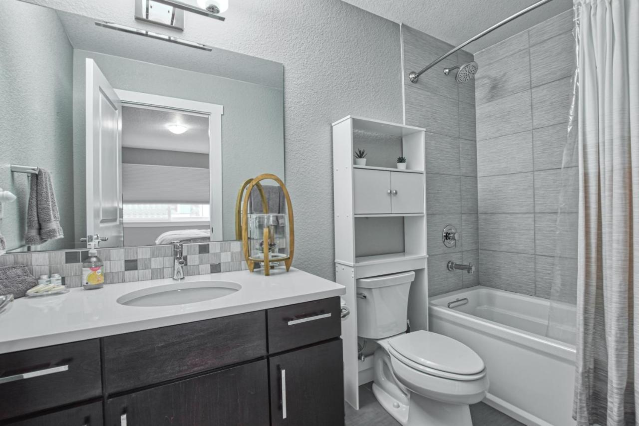 Modern Townhome Near Old Town, Breweries, & River! Fort Collins Exterior foto